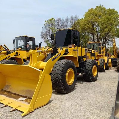 日本製 オリジナルの使用済み KOMATSU WA380 ローダーと オリジナルの水力弁