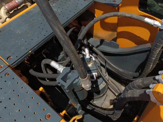 1.22M3のバケツ容量と低労働時間を持つ中古ハインダイ 220LC-9S掘削機