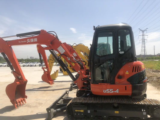 5.5トン KUBOTA KXU55 ミニ掘削機 2016年に使用 特徴とコアコンポーネント
