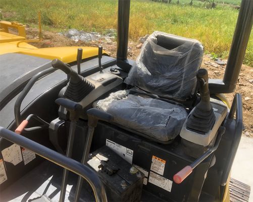 中古 コマツー PC40 4トンの水力ミニ掘削機 クローラー掘削機 0.2M3バケツ容量