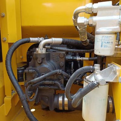 オリジナルの水力シリンダーと 13TON コマツー PC130 エグバレーター
