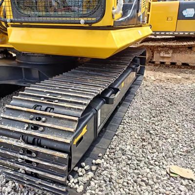 中古のコマツー PC130 掘削機 13トン 作業重量 建設用に最適