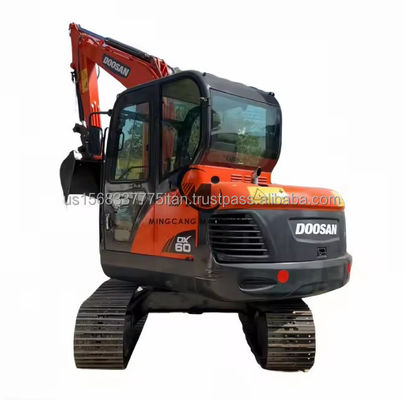 DOOSAN DX60 掘削機と水力工事機械 2016年に0~2000時間の作業時間
