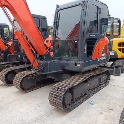 DOOSAN DX60 掘削機と水力工事機械 2016年に0~2000時間の作業時間