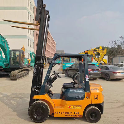 トヨタ7F30フォークリフトと合理的な使用機械 フォーク長 1000MM 重量KG 3000 kg