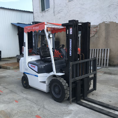 日本 TCM 2.5 トン 中古フォークリフト 0-2000 作業時間 4500 KG 機械重量保証