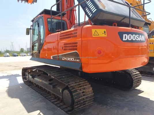 ドーサン DH300LC-7 掘削機 115kw 30000 KG 機械重量 韓国製 中古重機