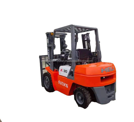 建設材料のショップ TCM ヘリ K30 フォークリフト