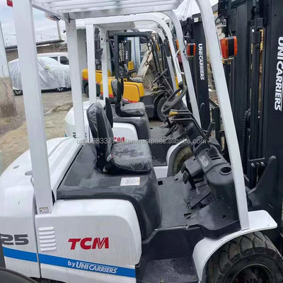 大性能 2500 kg 重量 4.5 全体寸法で使用された TCM 25フォークリフト