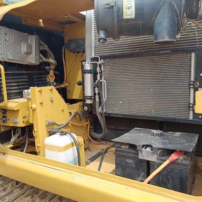 2016年 中古キャタピラー CAT 3115D エグババター 12000 KG 日本 水力クローラー エグババター