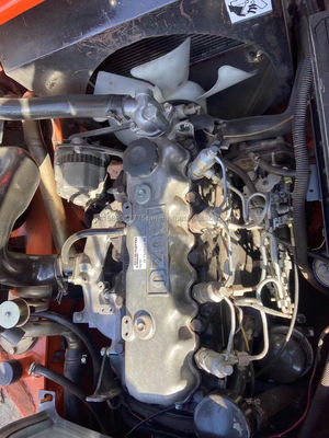 建設工事 3000kg 5000kg 3000mm リフトのフォークリフト ディーゼルフォークリフト 2 排出量