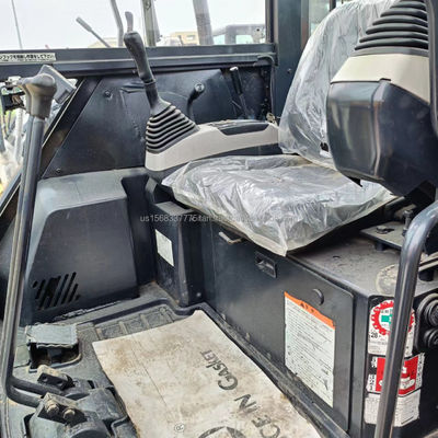 3トンのミニ掘削機 コマツー PC30MR オリジナル液圧バルブとシリンダーで使用