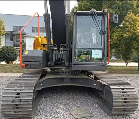 元の設計 22 トンのボルボ EC220 EC240 掘削機 119 kW 電力と水力ポンプ