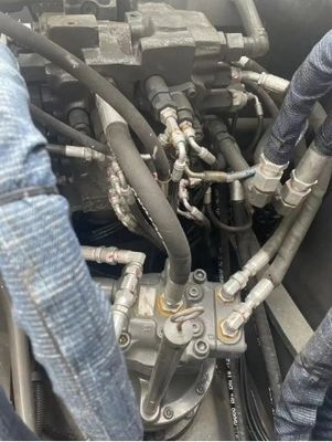 中古のボルボ EC140 クローラー 掘削機 優れた性能と14トンの稼働重量
