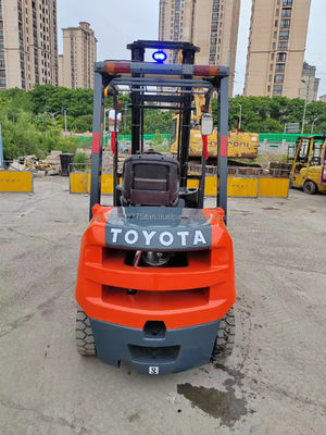 中古 トヨタ 9F30 フォークリフト