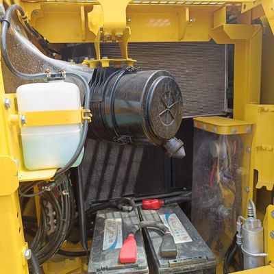 13トンの稼働重量 コマツー PC130 中古掘削機 オリジナルデザイン 状態良好