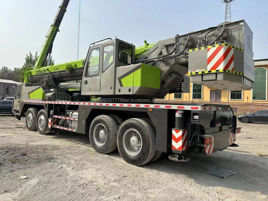 4.5m マックス 上げ高さ 70000kg 重量 施工用 70トンのズームリオンクレーン