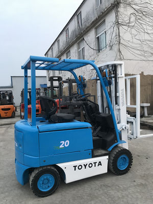 2トンのフォークリフトで,倉庫の運用に適しています.