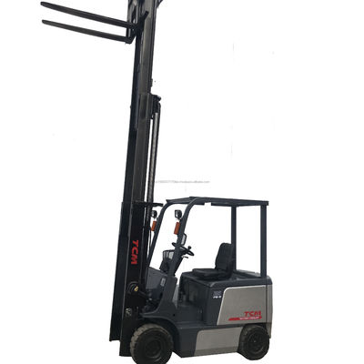フォーク長さ 1000MM TCM 25 中古フォークリフト 4.5m 2.5t 優れた性能の中古機