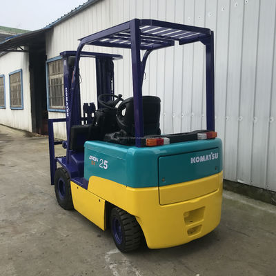 電気フォークリフト 2500kg 重量と優れた性能 オリジナルコマツー25