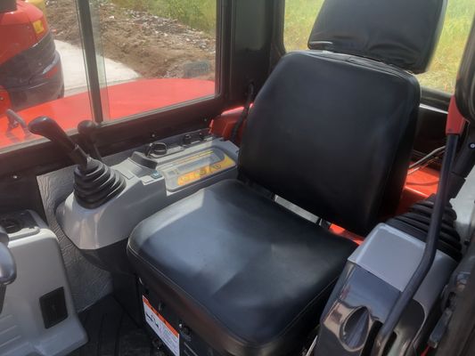 5.5トンの稼働重量とオリジナルの水力弁の古着クボタKX165掘削機