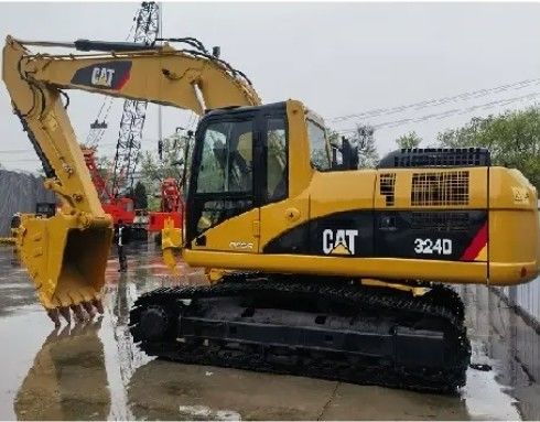 CAT 320 エンジンと12000KGの機械重量を持つキャターピラー 324 324D掘削機械
